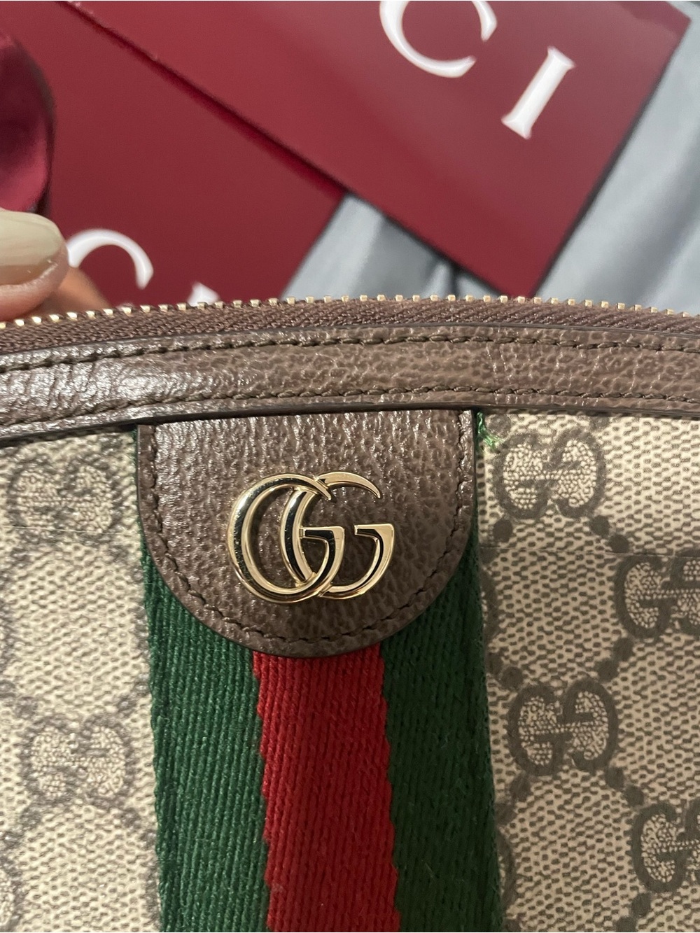 Gucci Beige GG Supreme Canvas Crossbody with Red-Green Web Stripe - Picture 7 of 9